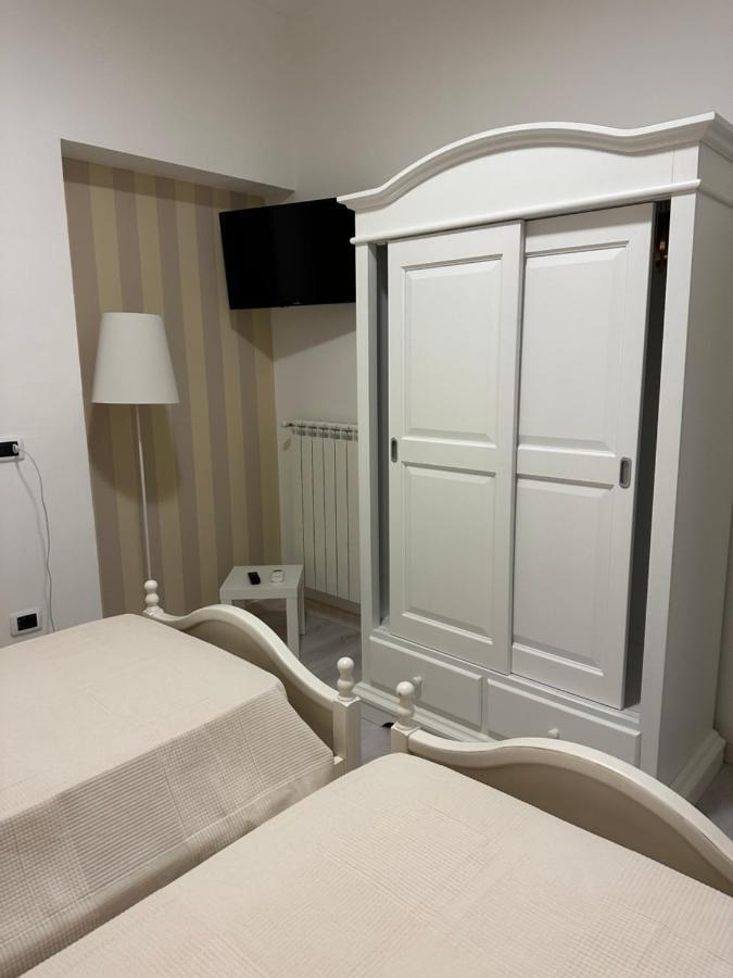 B&B By Family L&G Vibo Valentia Marina Buitenkant foto